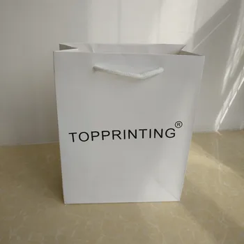 500 шт. /лот Плотные / матово-белые бумажные пакеты толщиной 25х20х9 см на шнурке с индивидуальной печатью логотипа 250 г белого картона